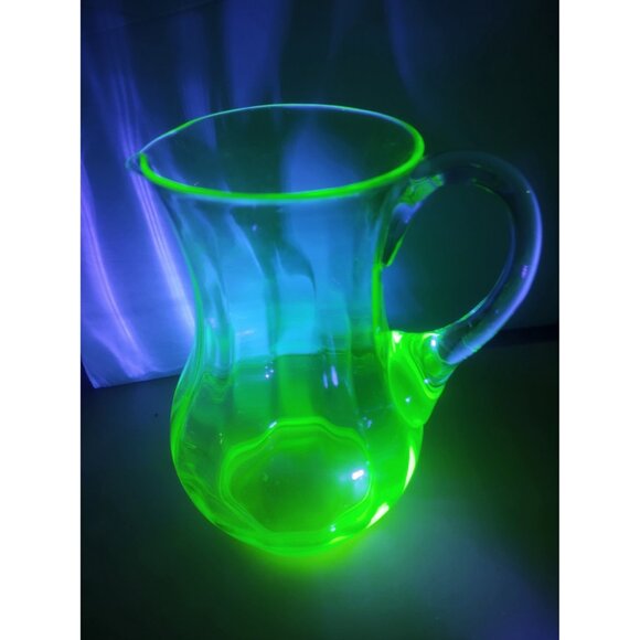 Large Antique vaseline uranium glass art deco water pitcher 9", ca 1930 - Picture 3 of 10